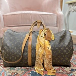 Louis Vuitton Keepall 55 Duffle with strap